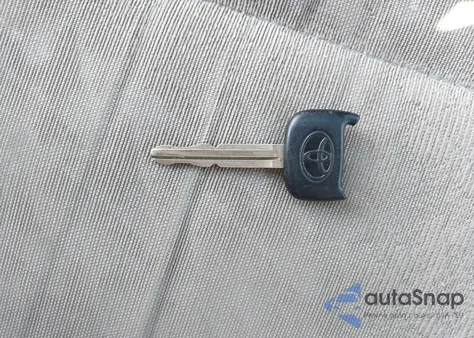 2001 Toyota Tacoma z USA, uszkodzony, nr VIN 5TEWM72NX1Z761538